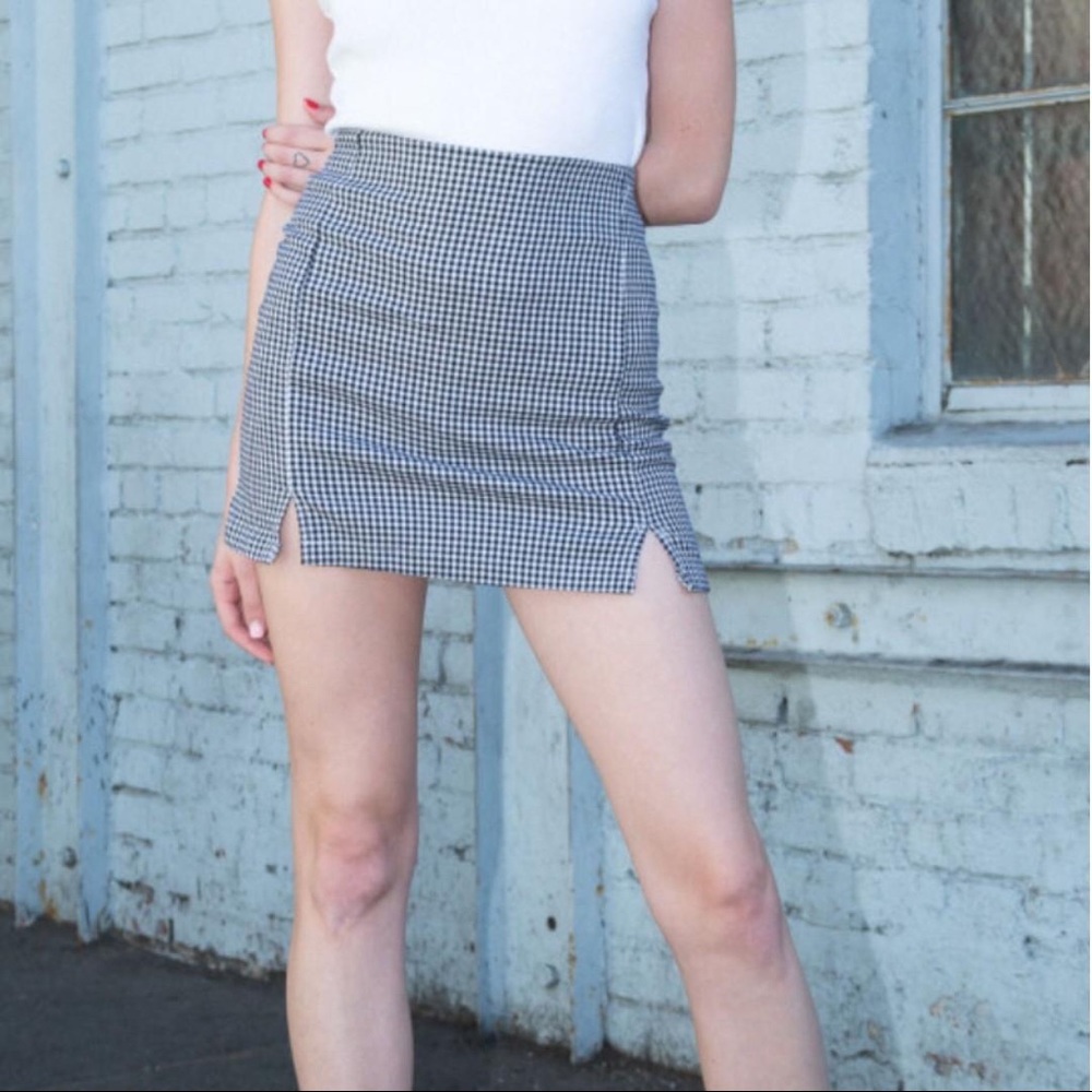 brandy melville black and white gingham cara skirt